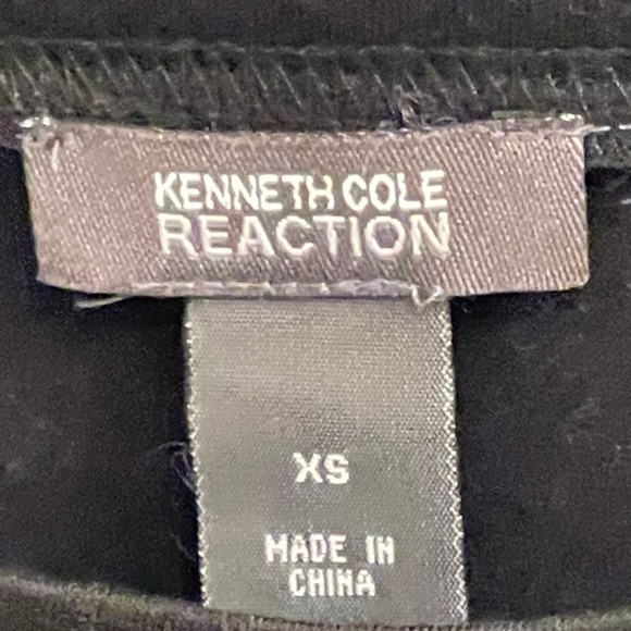 Kenneth Cole REACTION- 3/4 sleeve top, size XS - Picture 5 of 5
